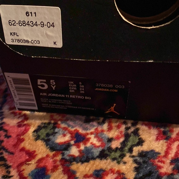 Air Jordan 11 retro - Picture 2 of 13